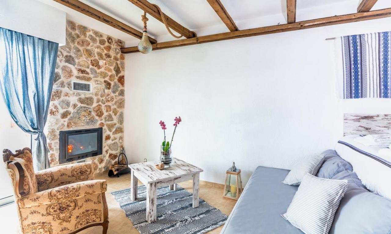 Limeri Traditional Guest House Monolithos  Exteriör bild