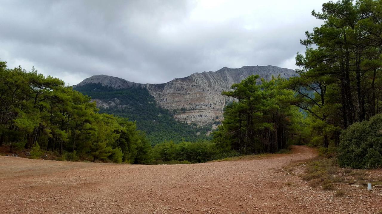 Limeri Traditional Guest House Monolithos  Exteriör bild