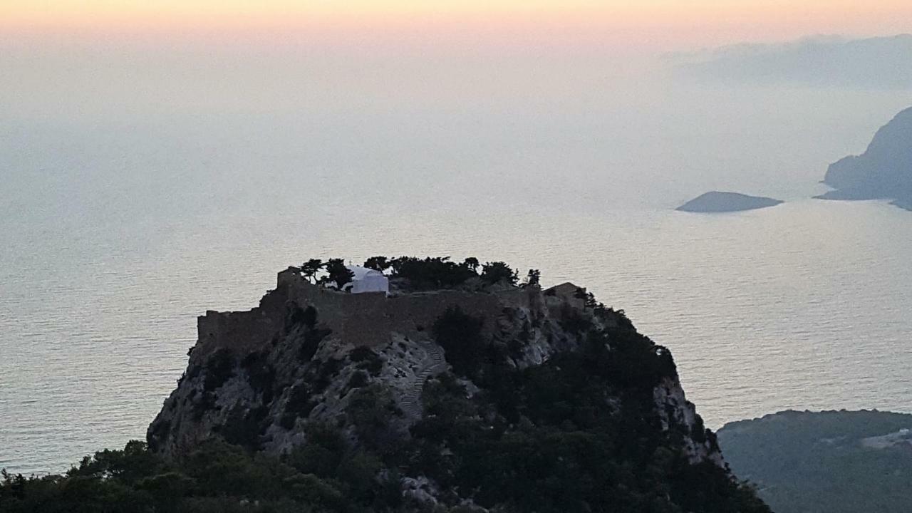 Limeri Traditional Guest House Monolithos  Exteriör bild