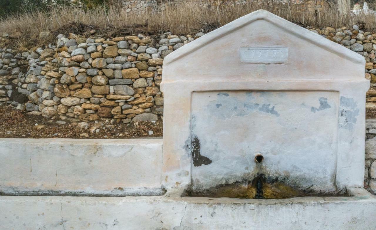 Limeri Traditional Guest House Monolithos  Exteriör bild